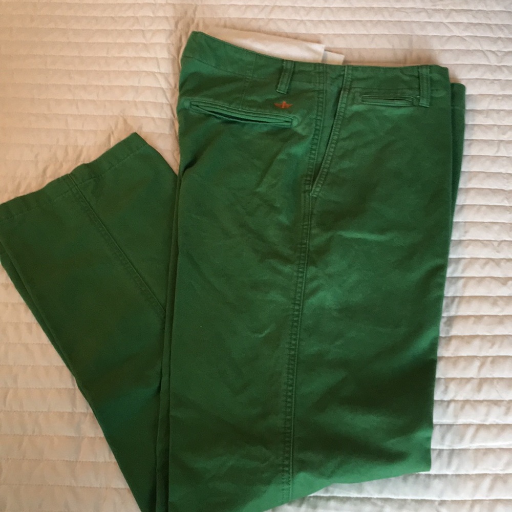 Men’s Dockers straight fit khaki pants green color
